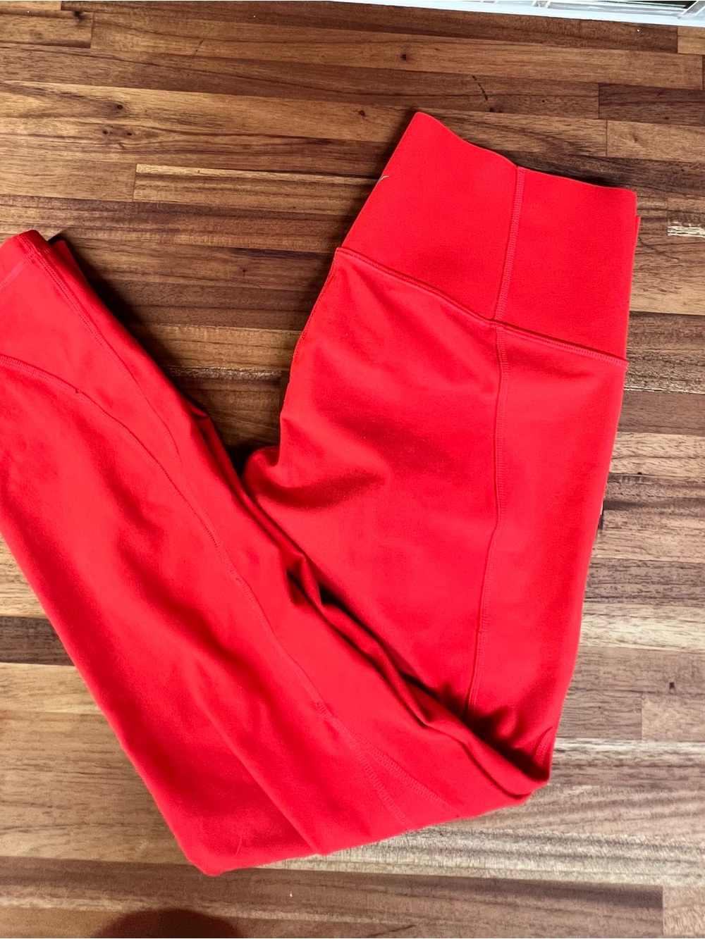 Old navy power press  High-Rise Red Performance Leggings